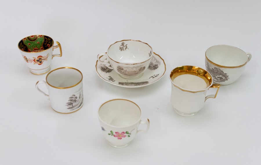 A group of early nineteenth century Spode porcelain tea wares, circa 1810-30. To include: a bat