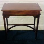 A 20th Century mahogany rectangular hall table