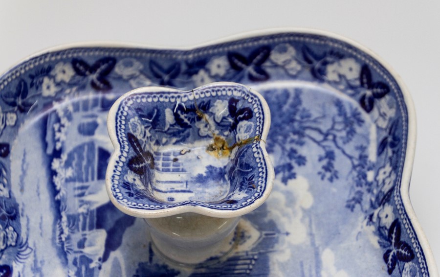 An early nineteenth century blue and white transfer printed pickle dish stand and a sauce boat, - Image 4 of 4