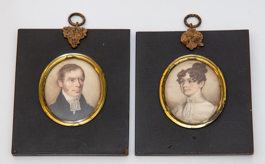 A near pair of mid 19th Century oval portrait miniatures on ivory, circa 1840, lady, bust length - Image 4 of 5