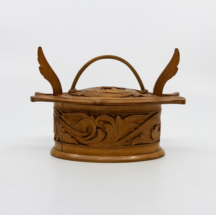 Early 20th Century Tyrol treen, to include jewellery casket, birds finial, interior lined in velvet, - Image 11 of 15