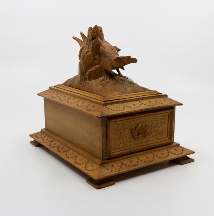 Early 20th Century Tyrol treen, to include jewellery casket, birds finial, interior lined in velvet, - Image 7 of 15