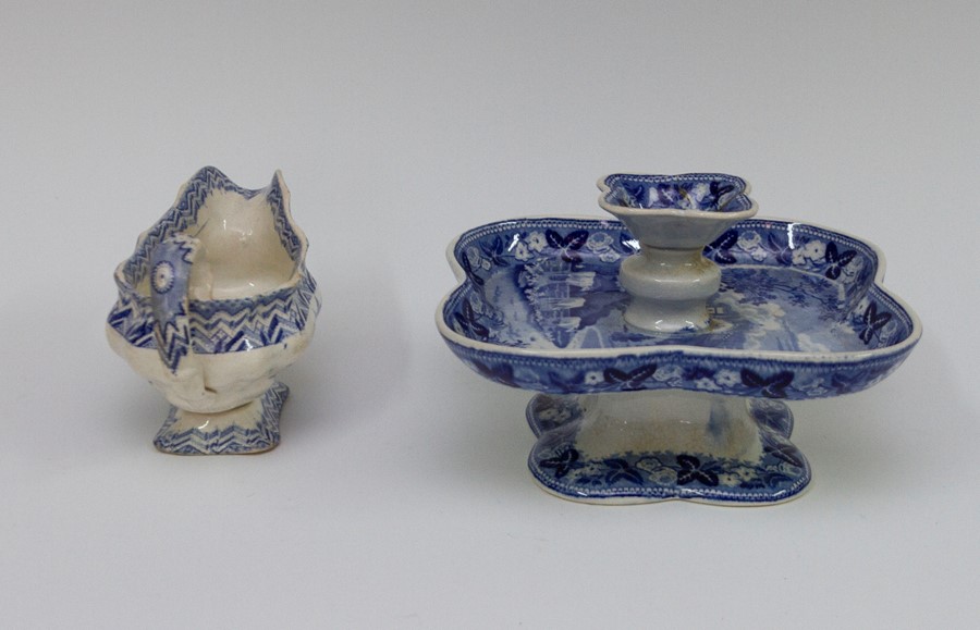 An early nineteenth century blue and white transfer printed pickle dish stand and a sauce boat, - Image 3 of 4