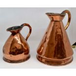 A set of five 19th Century graduated copper measuring jugs, comprising Quart, Malt Gallon, Half