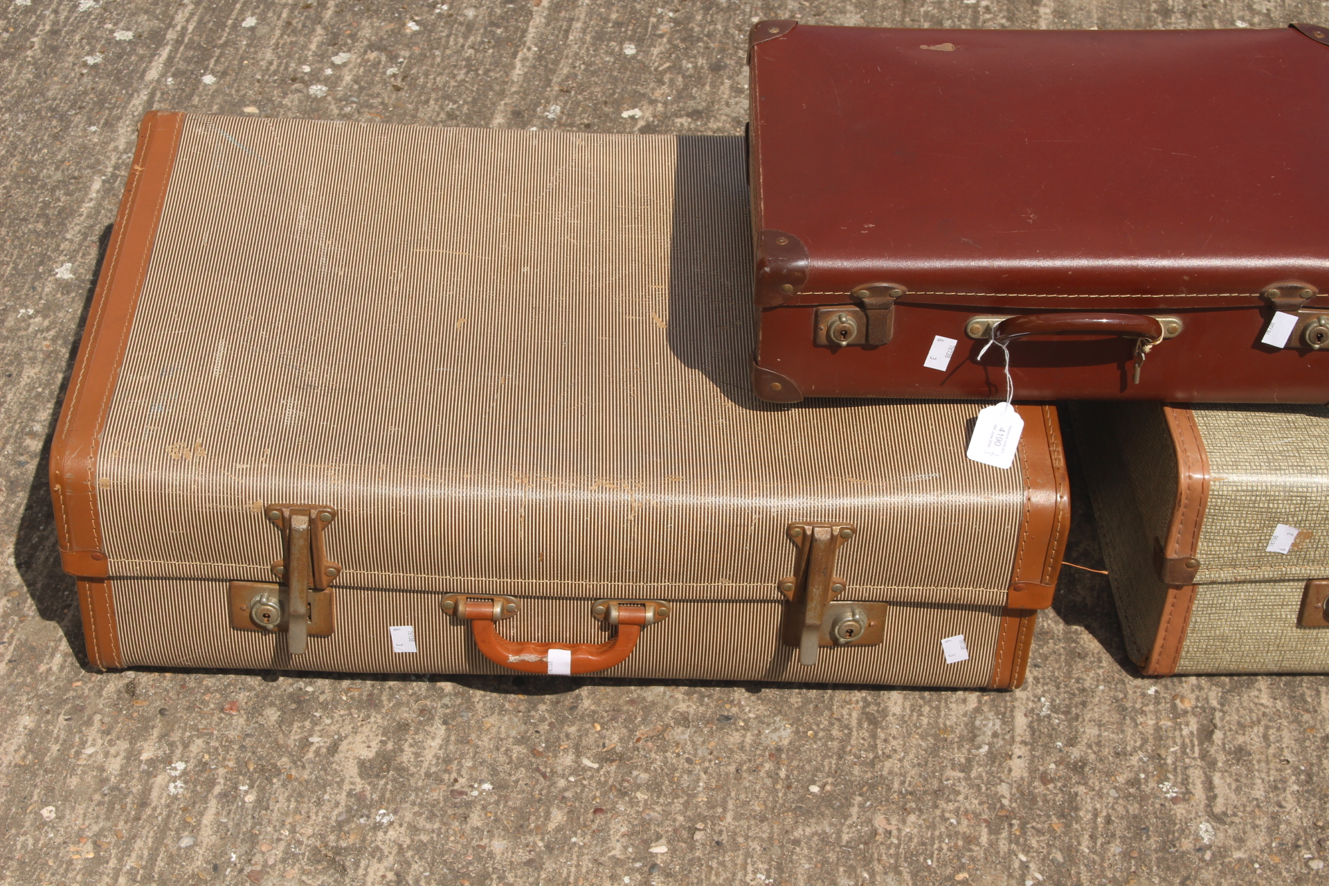 Three mid 20th Century suitcases - Image 2 of 4