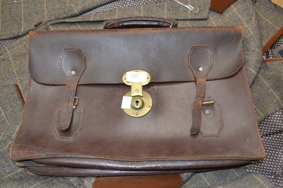 A military leather officer's document case