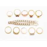 A collection of jewellery to include a 9ct rose gold signet ring, a 9ct gypsy set diamond ring, a