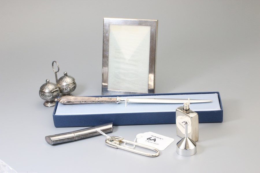 Tiffany. A silver Tiffany photo frame, plain rectangular, 11.5 x 8cm, together with a safety pin key