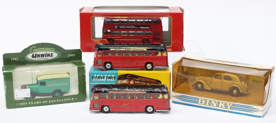 Corgi: A boxed Corgi Major Toys, Midland Red Motorway Express Coach, 1120, appears good overall, box