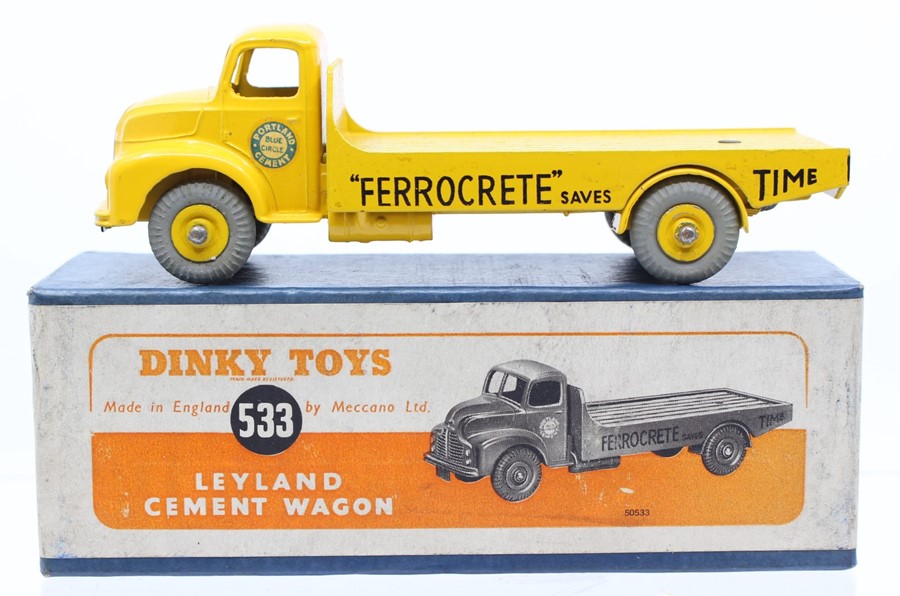 Dinky: A boxed, Dinky Toys, Leyland Cement Wagon, 533, Ferrocrete, yellow body, vehicle appears