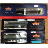 Bachmann 31-475A class G2A BR black, 32-400 class 25/3 Diesel BR green, 32-800 class 47 Diesel two