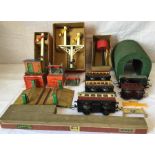 Hornby: A collection of assorted Hornby 'O' gauge, to include: a quantity of track, together with