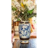 A large Chinese blue and white crackle-glazed vase,