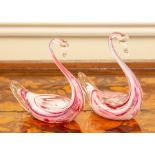 A pair of free-blown glass figures of swans. (2)