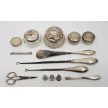 A collection of small silverware, to include; an Edwardian silver propelling pencil, by Levi &