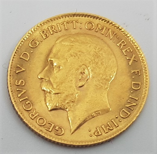 A George V 1914 half sovereign, London mint. - Image 2 of 2