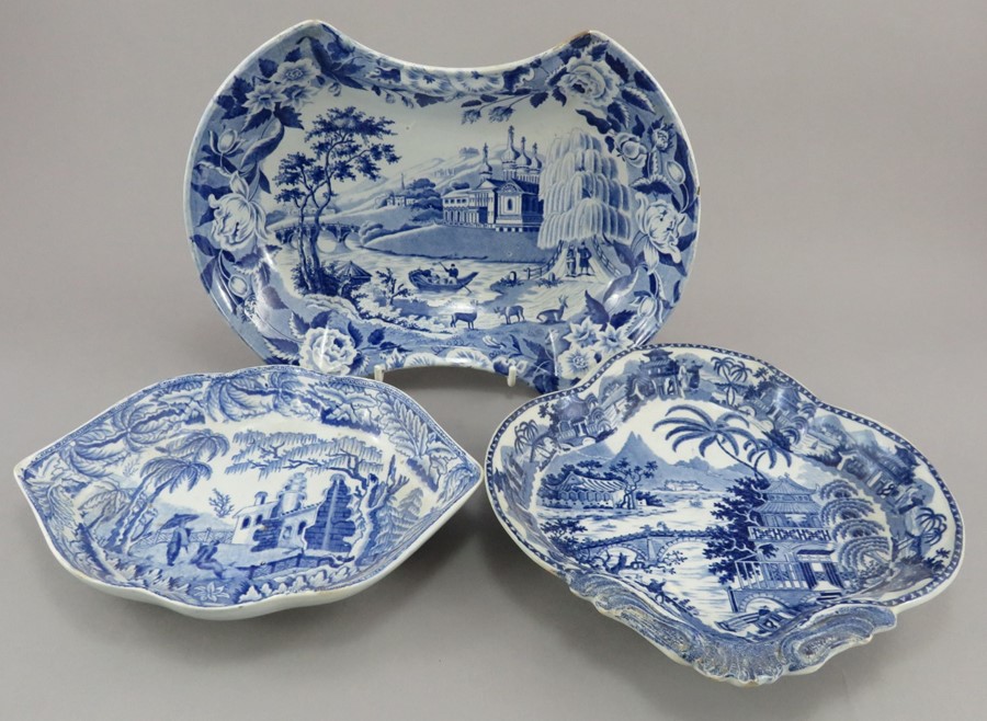 A group of early nineteenth century blue and white transfer-printed dessert dishes, c. 1810-25. To