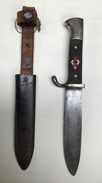 WW2 Third Reich Hitler Jugend Hitler Youth dagger. 135mm long blade. Overall length 240mm. Maker - Image 2 of 3