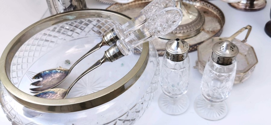 Various plated tableware. rimmed glass bowl with 2 serving spoons, condiment set, serving dish, 3 - Image 2 of 8