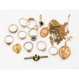 A collection of 9ct gold and gilt metal jewellery to include a 9ct gold synthetic blue spinel