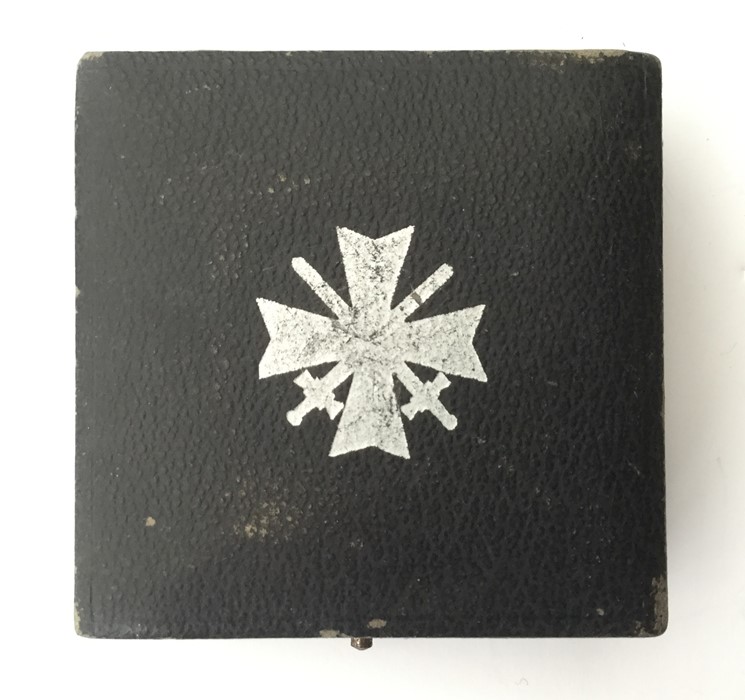 WW2 Third Reich Cased Kriegsverdienstkreuz mit Schwertern 1.Klasse 1939. War Merit Cross 1st class - Image 2 of 6