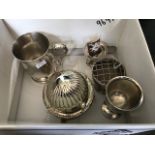 A parcel of assorted plated hollowares, to include a tankard, butter dish, goblet etc (5)