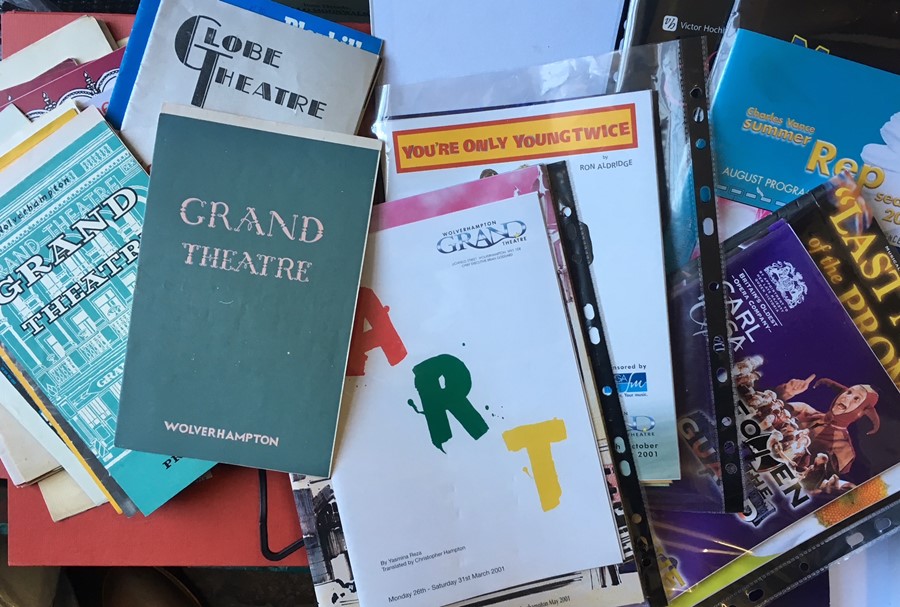 Collection of theatre programmes, musicals and West End productions, predominantly modern but some