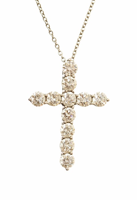 Tiffany & Co - a diamond set Tiffany & Co platinum cross pendant, with eleven round brilliant cut - Image 4 of 5