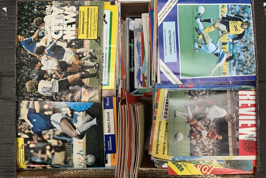 A large collection of assorted football programmes, Nottingham Forest and other interest, mostly - Image 2 of 2