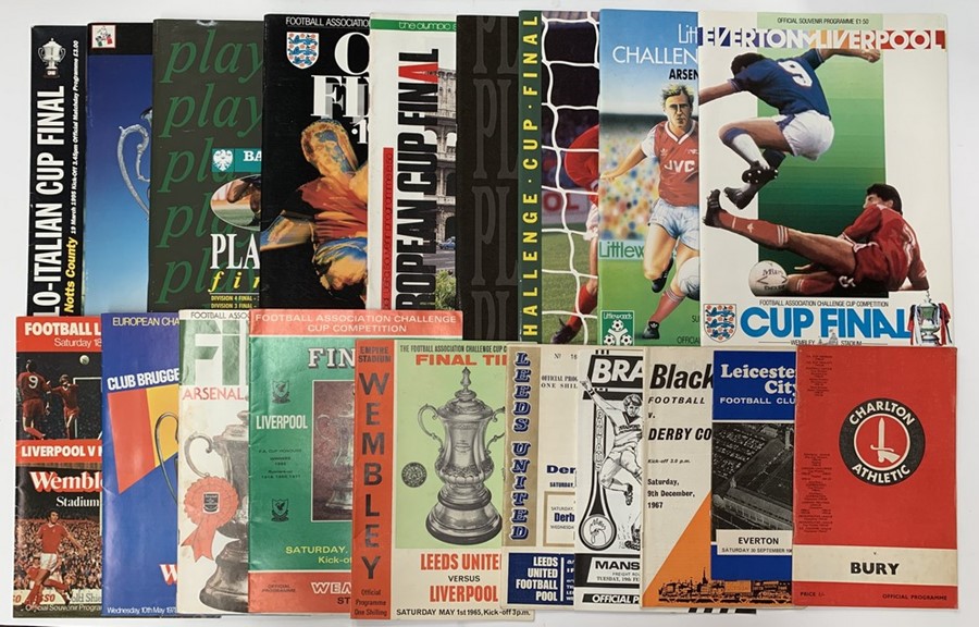 A collection of assorted miscellaneous programmes to include Nottingham Forest homes, and a small