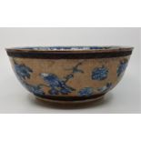 A late 19th cent Chinese crackle glazed bowl