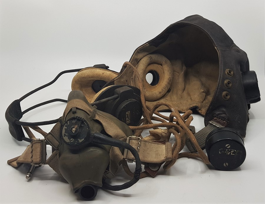 WWF/RAF Interest: A WW2 RAF leather flying helmet and Air Ministry RAF 10A/12161 headset, the