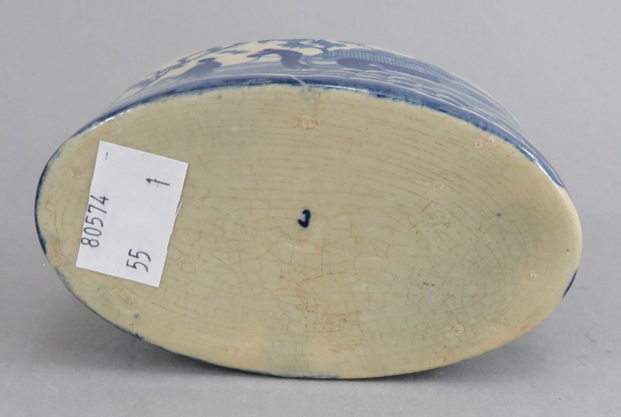 An early nineteenth century blue and white transfer-printed Spode Caramanian series oval pate pan, - Image 3 of 3