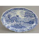 An early nineteenth century blue and white transfer-printed Spode Castle pattern dessert dish, c.