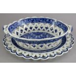 An early nineteenth century blue and white transfer-printed Spode Flower Cross pattern chestnut