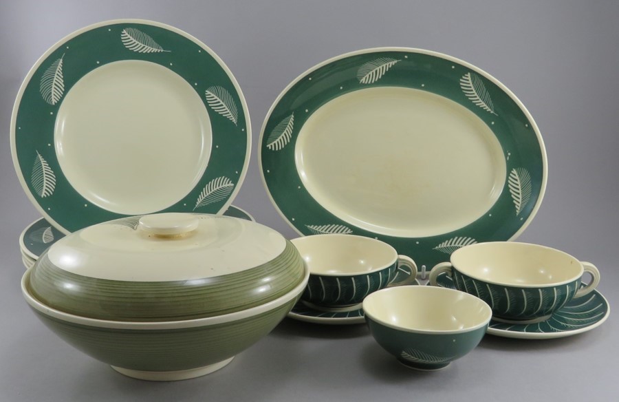 A mixed group of early twentieth century art deco period Susie Cooper feather pattern wares, c.