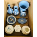 A collection Wedgwood pottery; Wedgewood bone china; Royal Doulton trinket box