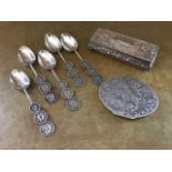 Assorted silver, to include a trinket box, five oriental white metal teaspoons, and an .800 standard