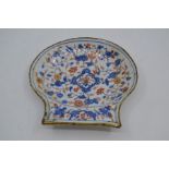 A Chinese 19th Century Imari shell dish, Kangxi period, hand painted decoration throughout, 18cm