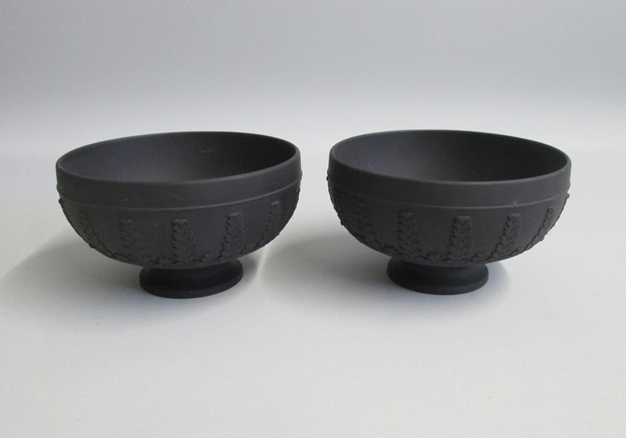 A Pair of Wedgwood Black Jasper footed Bowls with Acanthus borders Date: mid 20th century   WEDGWOOD