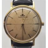 An 18ct. gold Jaeger le Coultre gentleman's wristwatch, the round champagne dial approx. 30mm,