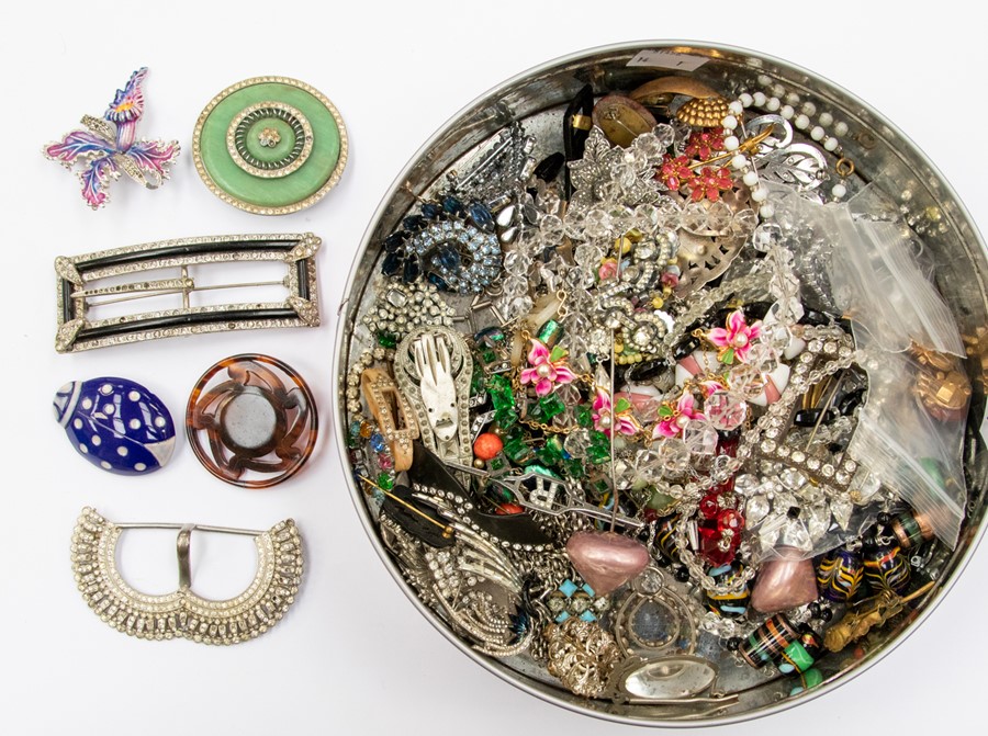 A collection of costume jewellery to include vintage paste set clip on earrings, necklaces, glass