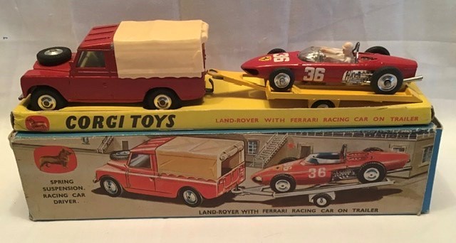 Corgi: A boxed Corgi Toys, Gift Set 17, containing Land Rover with Ferrari racing car & trailer. Few