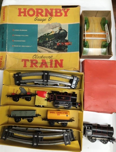 Hornby: A boxed Hornby O gauge clockwork, Tank Goods train set No. 45, with key and box. Contents