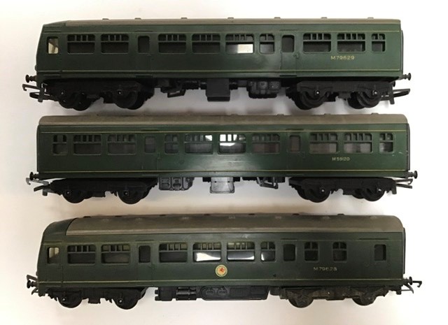 Triang: A collection of assorted boxed Triang and Hornby coaches, together with three unboxed Triang - Image 5 of 5