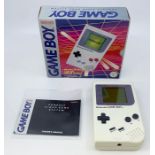 Gameboy Original Game Console, White, boxed, 1993, complete with instructions, scratches to the back