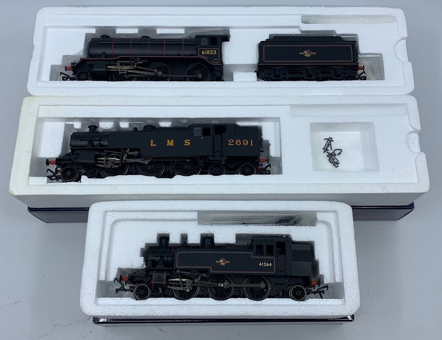Bachmann: A collection of three boxed Bachmann, OO gauge locomotives, to comprise: Fairburn Tank,