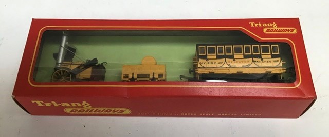 Triang: A boxed, OO gauge, Triang, R.346 Stephensons Rocket in original box, slight crease to box.