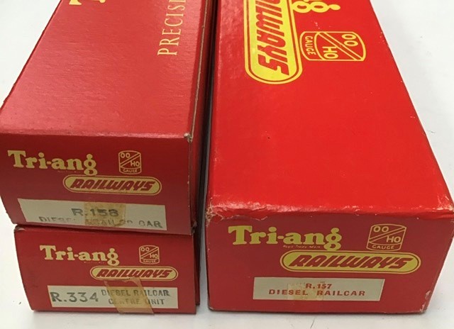 Triang: A collection of assorted boxed Triang and Hornby coaches, together with three unboxed Triang - Image 2 of 5