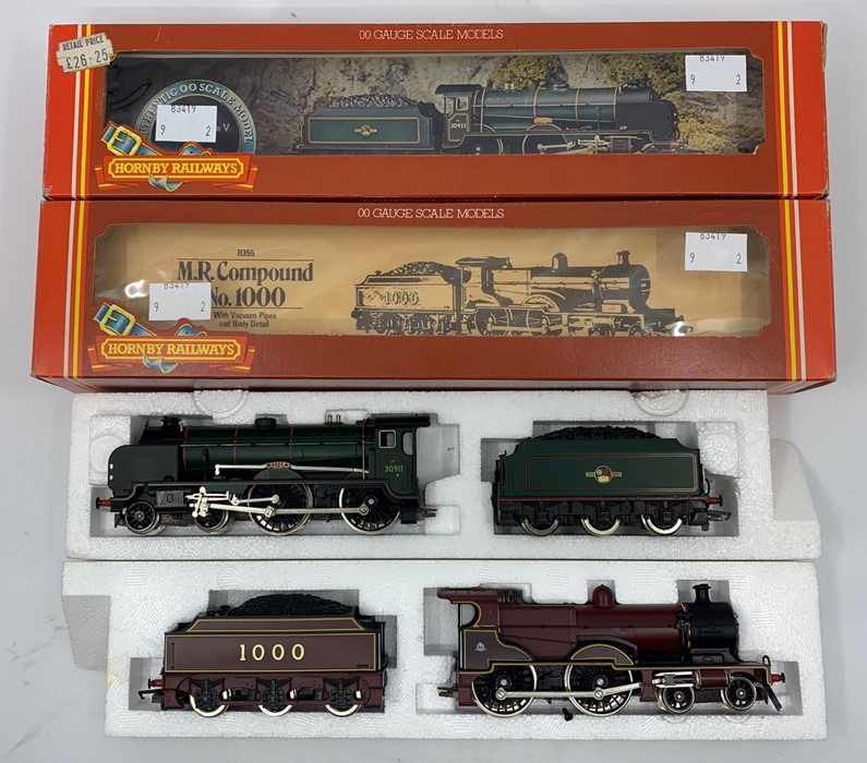 Hornby: A boxed, Hornby Railways, OO gauge, Dover, 4-4-0 locomotive and tender, BR Schools Class